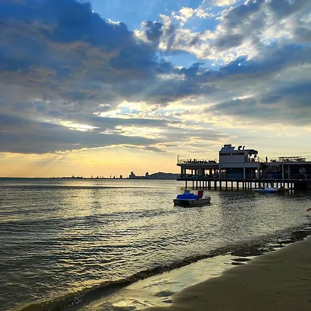 Calm Blue Sea Apartment Durres Exterior photo